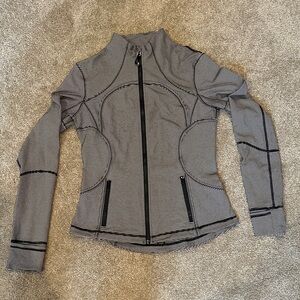 Lululemon Women's Black and tan striped forme Jacket. Size 10